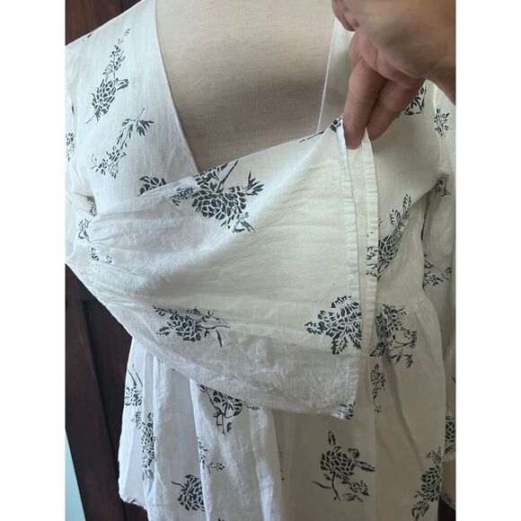 Zara White Blue Floral Print Blouse With Bell Sleeve Oversized Buttons Womens S - Picture 8 of 10